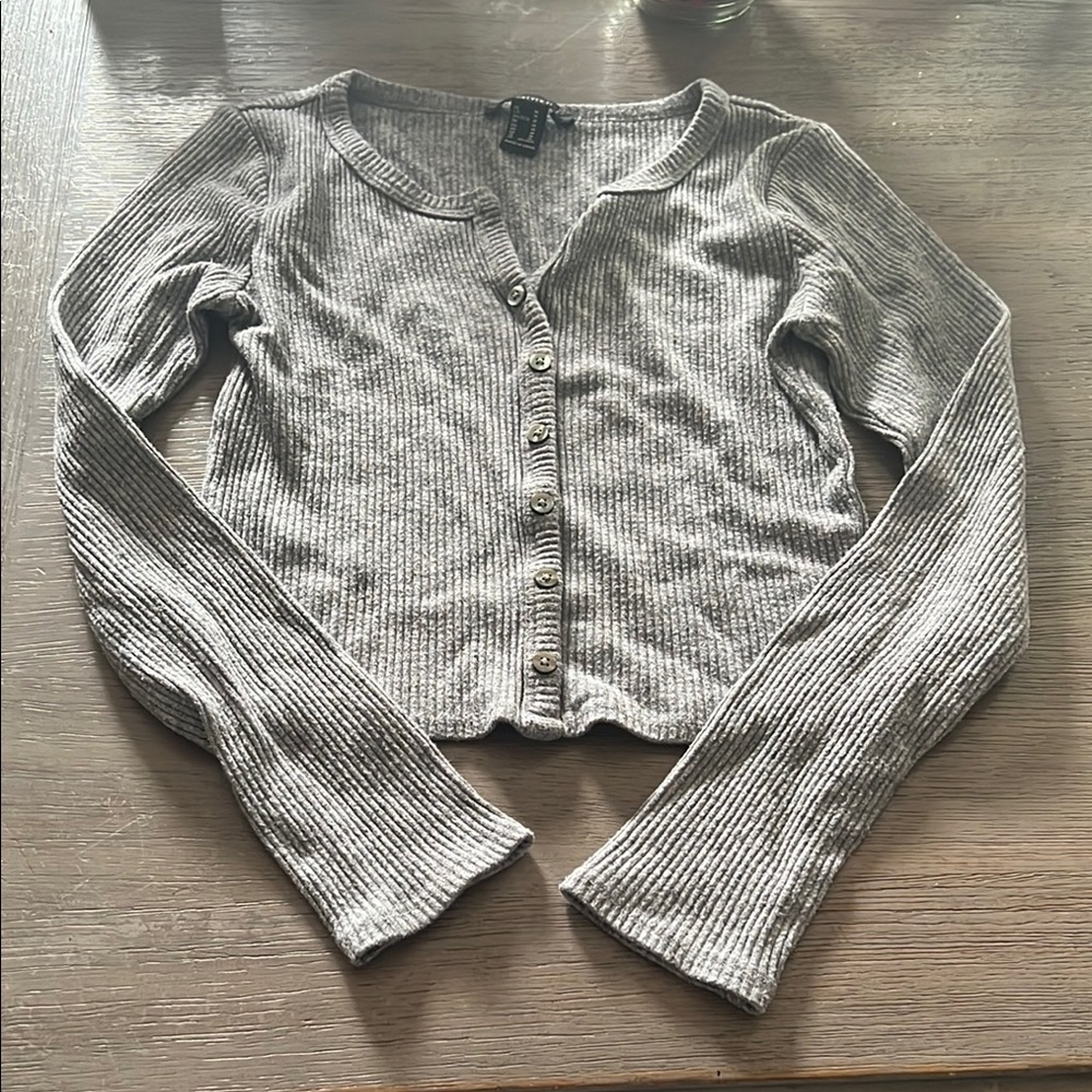 Gray Cropped Cardigan Long Sleeve Ribbed Button-Up Sweater